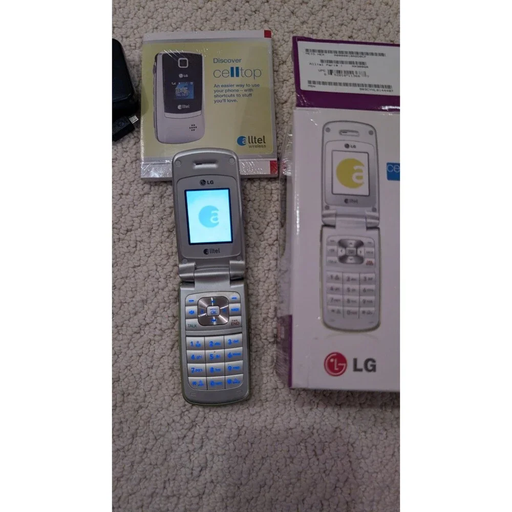 New in Box LG AX300 Green Very Rare - For Collectors  - Cell Phone